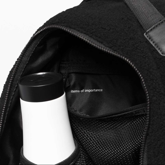 Lululemon City Adventurer Backpack Sherpa - Picture 3 of 8